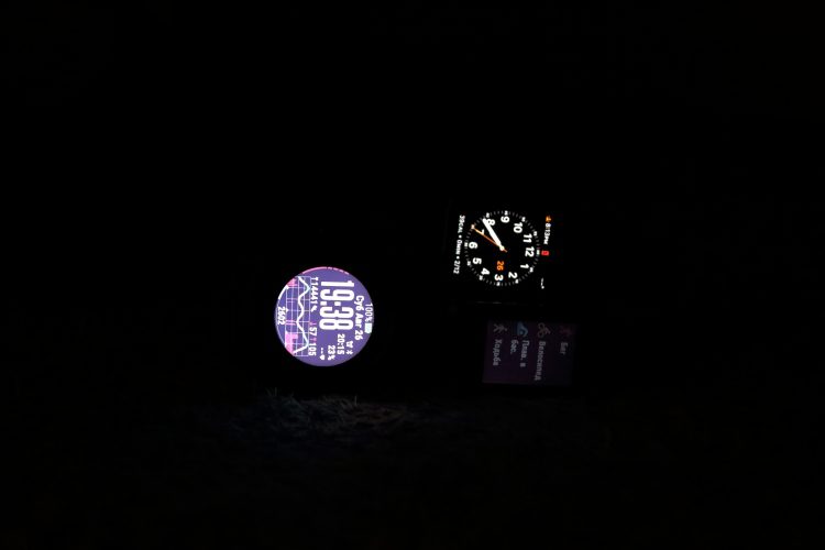 Тест ночной подсветки в часах - Garmin Fenix 5X - 90%, Vivoactive 3 из 9, Apple Smart Watch - дефолтные настройки