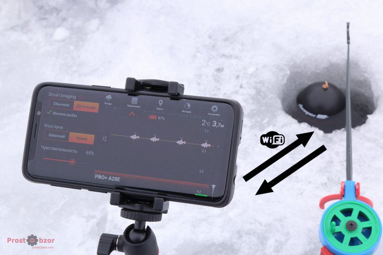 Смартфон и эхолот Deeper PRO+ на зимней рыбалке