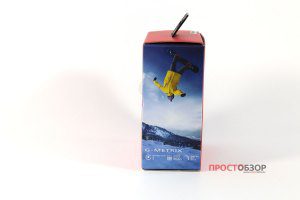 Garmin Virb Ultra 30  - распаковка экшн-камеры - вид сбоку