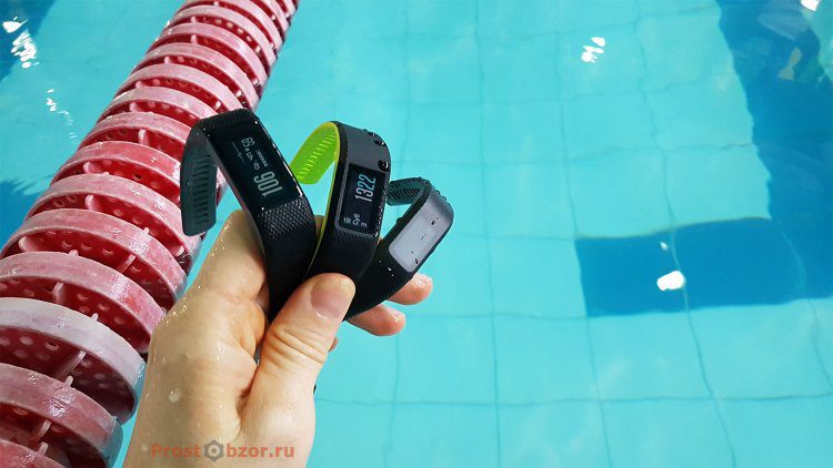 Плавание с фитнес-трекерами Garmin Vivo