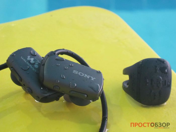 MP3 плеер Sony Walkman NWZ-WS613 для плавания