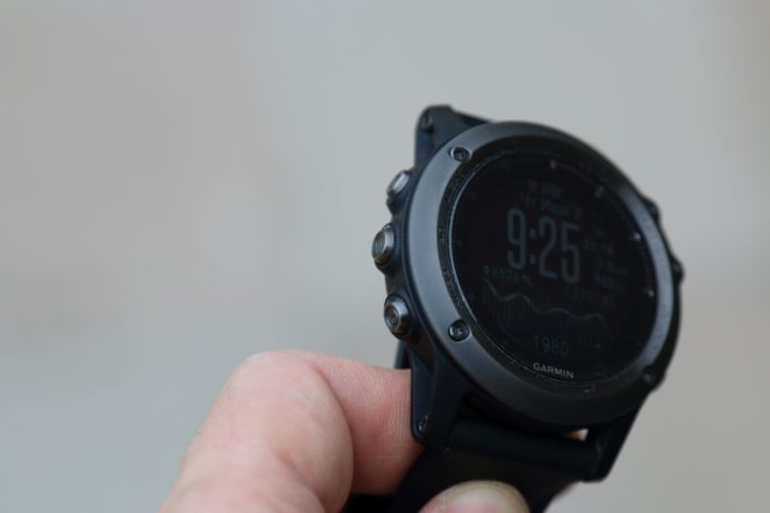 Как выключить часы Garmin Fenix 3 без кнопок - хак