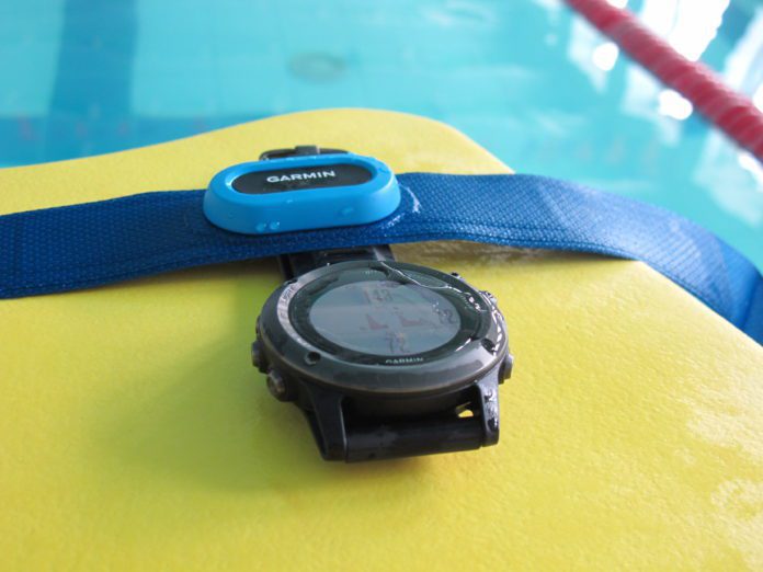 Обзор пульсометра для плавания Garmin HRM-Swim